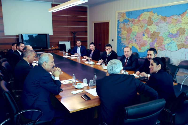 AK Parti Genel Başkan Yardımcısı ve Hatay Milletvekili Hüseyin Yayman, AK Parti Genel Merkezinde Çevre ve Şehircilik Başkanı Sevilay Tuncer