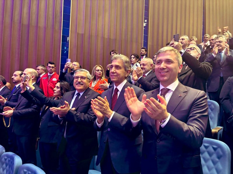 YAYMAN KKTC’DE AÇILIŞ TÖRENİNE KATILDI