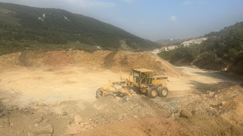 HATAY'DA HAFRİYAT SKANDALI  VATANDAŞIN ARAZİSİNE İZİNSİZ DÖKÜM