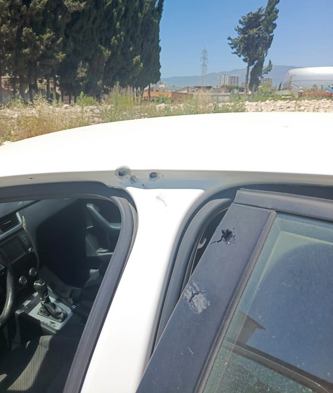 Park halinde araç kurşunlandı