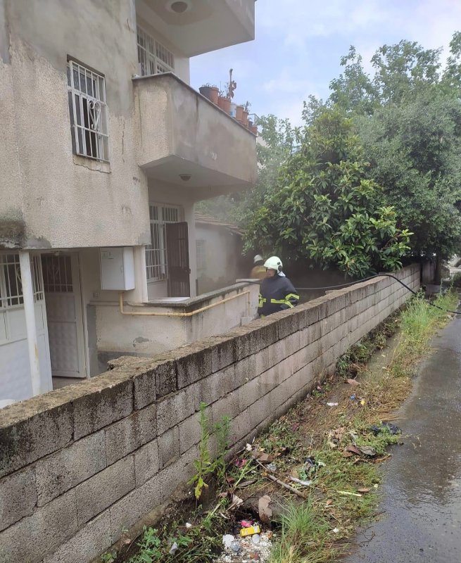 Dörtyol’da ev yangını