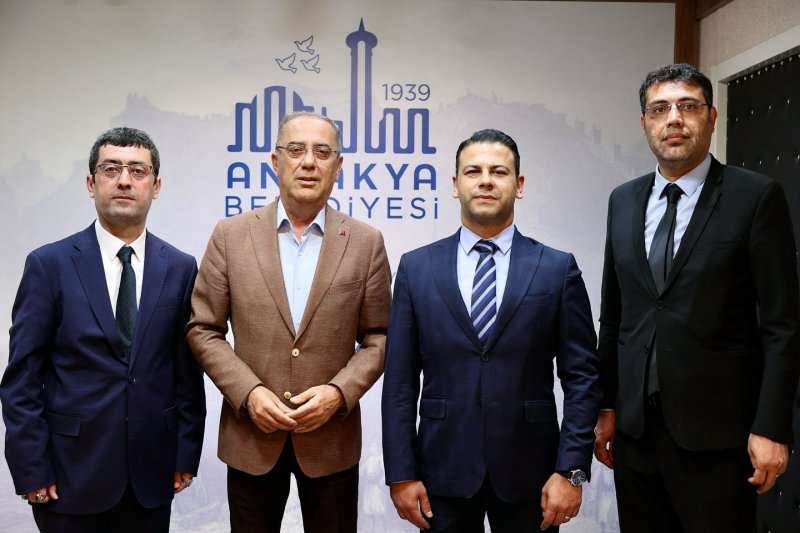 BAŞKAN YAPAR, ÇEVRE VE ŞEHİRCİLİK BAKANLIĞI YETKİLİLERİNİ AĞIRLADI