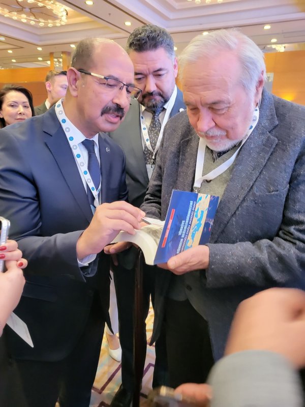 İNSAN HAKLARININ ÜSTÜNLÜĞÜNÜN ÖNEMLİ KOŞULU OLARAK BATI AZERBAYCAN'A GERİ DÖNÜŞ