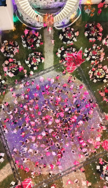 APO GENCER HER EVDEN BİR BARBİE TOPLAYIP PARTİ YAPTI