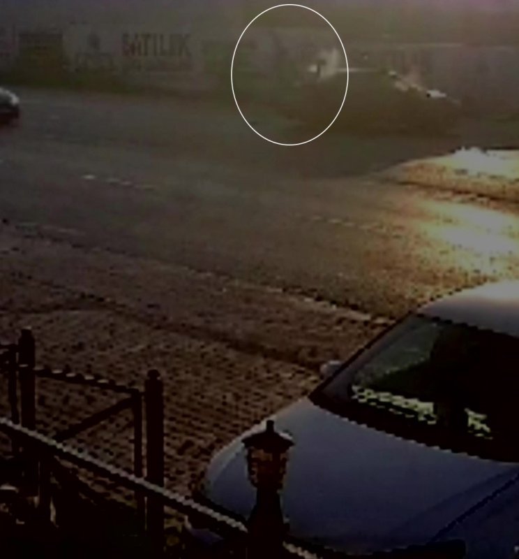 Otomobile ok gibi saplanan motosikletteki 1 kişi öldü, 1 kişi yaralandı