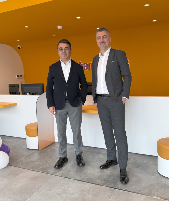 Tam Finans İskenderun Şubesi'ni yeni adresine taşıdı