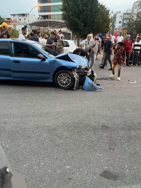 Dörtyolda asker uğurlama konvoyunda kaza: 1 yaralı
