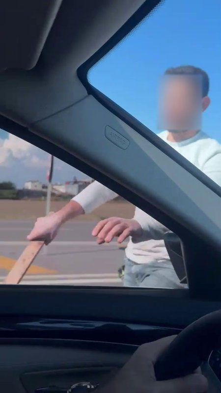 Yol verme tartışmasında sopalı saldırı 180 bin TL’ye patladı