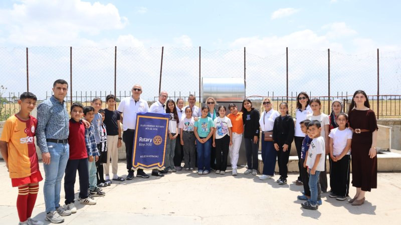 ROTARY KULÜPLERİNDEN OKULLARA TEMİZ SU DESTEĞİ