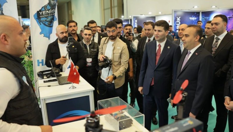 HATAYLI ÜLKÜCÜ GENÇLERDEN TEKNOLOJİ BAŞARISI