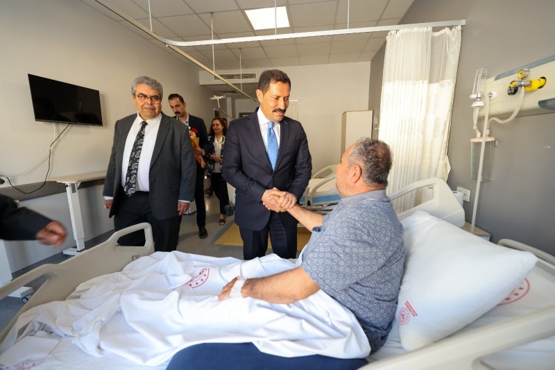 Vali Masatlı hastaların bayramını kutladı