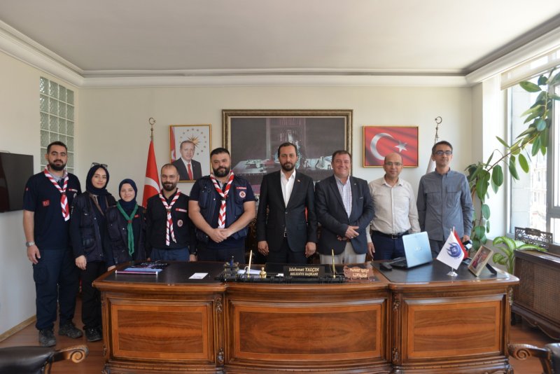 BAŞKAN YALÇIN İZCİLİK FEDERASYONU TEMSİLCİLERİNİ AĞIRLADI