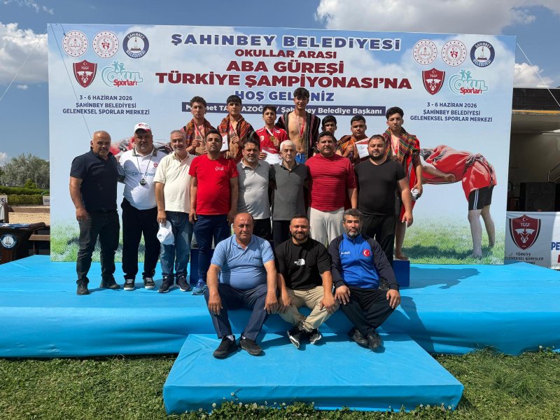HATAY İMAM HATİP SPOR LİSESİ GÜREŞTE TÜRKİYE ZİRVESİNE ÇIKTI