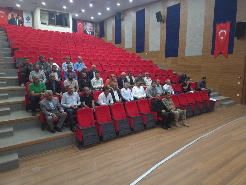 YAYLADAĞI’NDA KÖY KONUTLARI DEĞERLENDİRİLDİ