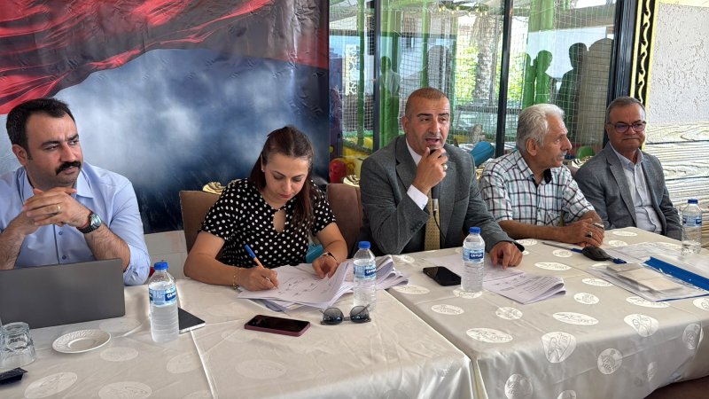 BAŞKAN RÜSTEM GÖYCE GÜVEN TAZELEDİ:  "BİRLİKTE AŞAMAYACAĞIMIZ ENGEL YOK"