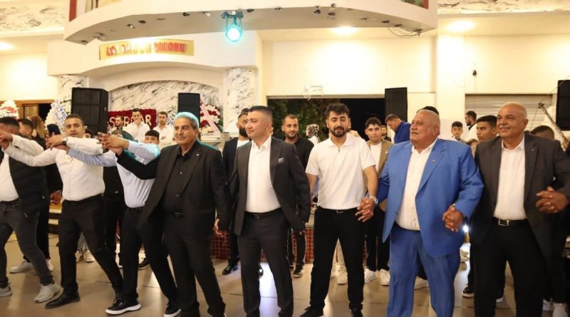 SERDAR ÖZYURT, ACAR VE YAZAR AİLELERİNİN MUTLULUĞUNA ORTAK OLDU