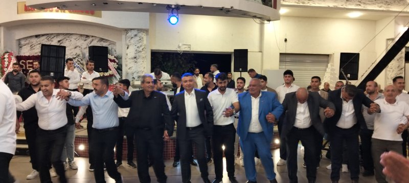 SERDAR ÖZYURT, ACAR VE YAZAR AİLELERİNİN MUTLULUĞUNA ORTAK OLDU
