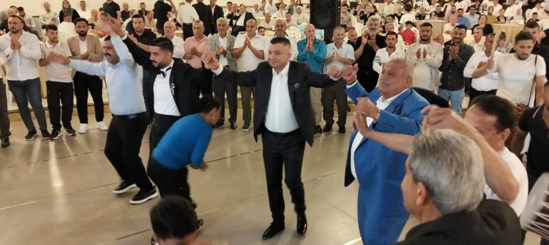 SERDAR ÖZYURT, ACAR VE YAZAR AİLELERİNİN MUTLULUĞUNA ORTAK OLDU