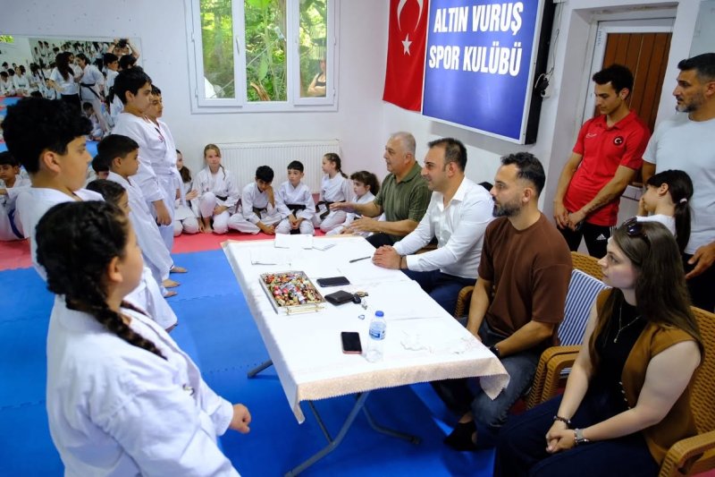 BAŞKAN ÖZGÜN, SPORCULARIN HEYECANINA ORTAK OLDU