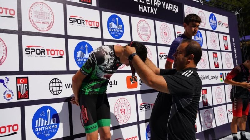 YAPAR: GENÇLERİMİZİN SPOR HEYECANINA ORTAK OLDUK