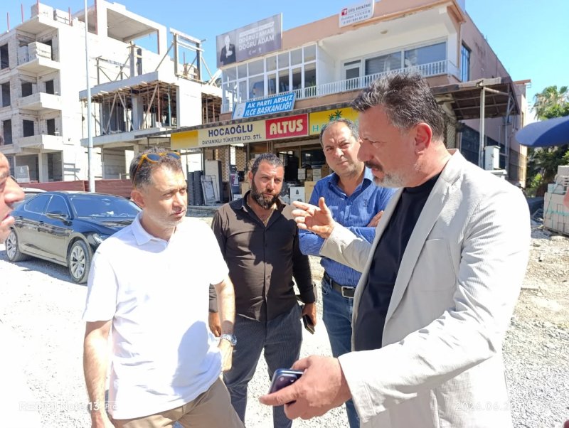 Arsuz Belediye Başkanı Sami Üstün, Hatay Büyükşehir Belediye Başkan Vekili Armağan Teköz