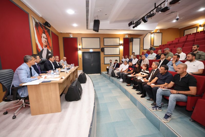KIRIKHAN OSB’DE YATIRIM VE SANAYİ GELİŞİMİ MASAYA YATIRILDI