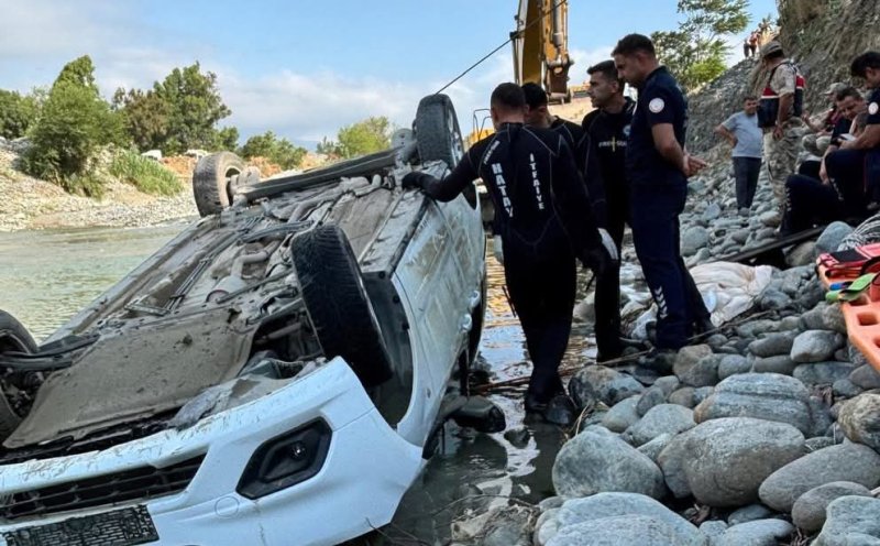 DEREYE UÇAN ARAÇTAKİ VATANDAŞ HAYATINI KAYBETTİ
