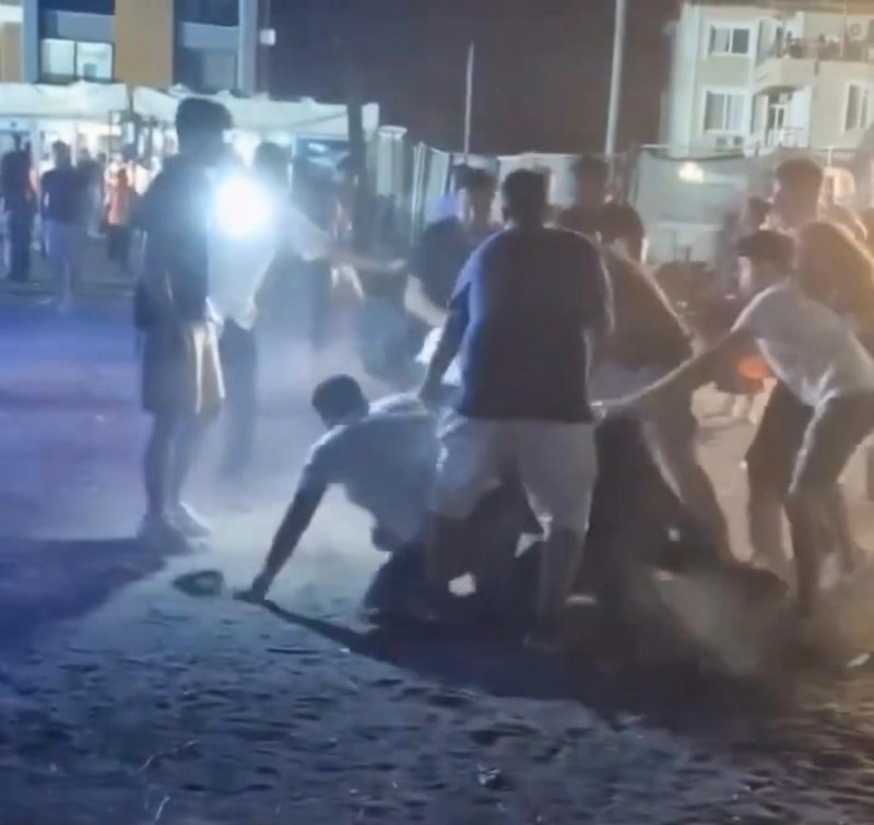 ARSUZ’DA XFEST’E GÖLGE DÜŞÜREN KAVGA 