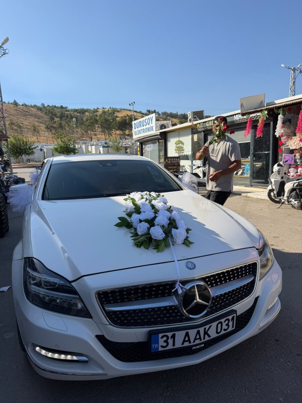 DİLLERE DESTAN DÜĞÜNDE MUTLULUĞA "EVET" DEDİLER