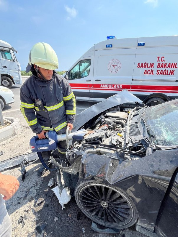 Samandağda trafik kazası: 3 yaralı