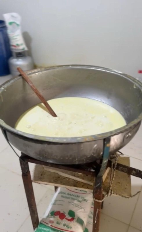 Hatay'da Sağlıksız Ürünler İmha Edildi