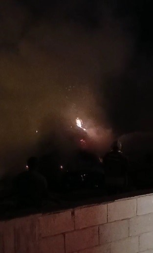 Hatay’da samanlıkta çıkan yangını itfaiye söndürdü