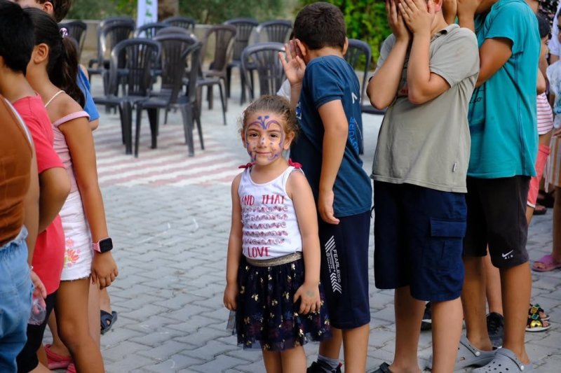 Defne Belediyesi'nin üç mahallede düzenlediği etkinliklerde çocuklar doyasıya eğlendi