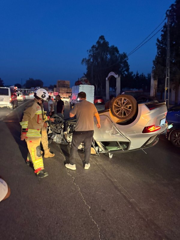 HATAY (İHA) - Hatay’ın Belen ilçesinde otomobil ile sepetli motosikletin çarpıştığı kazada ortalık savaş alanına döndü. Feci kazada 6 kişi yaralanarak hastaneye kaldırıldı.