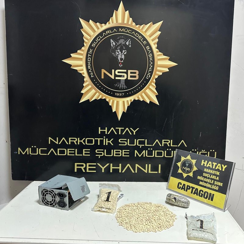 HATAY (İHA) - Hatay'da bir şahsın ikametinde yapılan aramada bilgisayar fanı içerisine gizlenmiş uyuşturucu ele geçirildi.