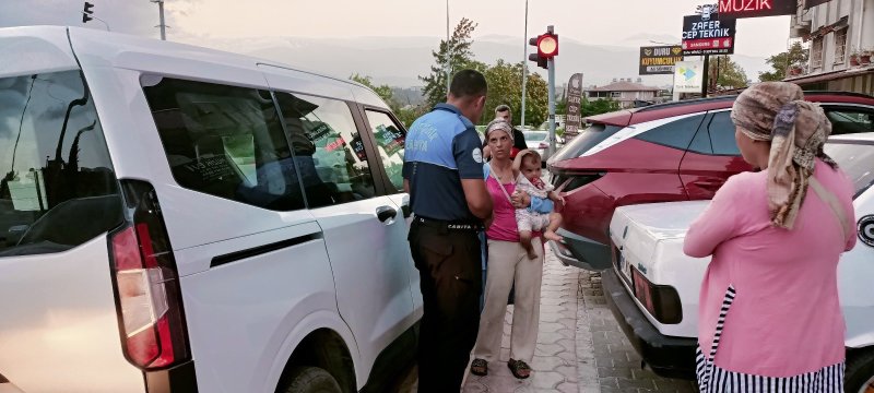 Hatay'da evlatlarıyla duygu sömürüsü yapan dilenci kadınlar yakalandı