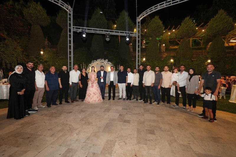 Vali Masatlı, genç çiftin nişan mutluluğuna ortak oldu