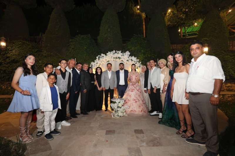 Vali Masatlı, genç çiftin nişan mutluluğuna ortak oldu