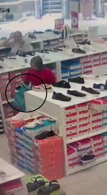 <iframe width="1236" height="695" src="https://www.youtube.com/embed/OnGUHr3R8cs" title="AVM’de 5 farklı mağazadan kıyafet ve ayakkabı çaldı Hatayinternettv.com" frameborder="0" allow="accelerometer; autoplay; clipboard-write; encrypted-media; gyroscope; picture-in-picture; web-share" referrerpolicy="strict-origin-when-cross-origin" allowfullscreen></iframe>