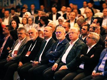 YAYMAN: MİLLETİMİZLE TÜRKİYE YÜZYILINA YÜRÜYORUZ