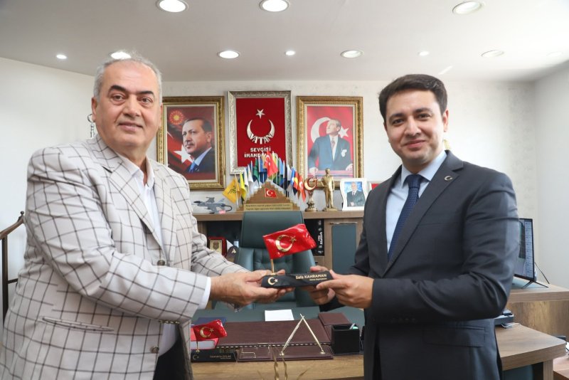 KAYMAKAM KARAMAN BAŞKAN ÇOLAK'I ZİYARET ETTİ