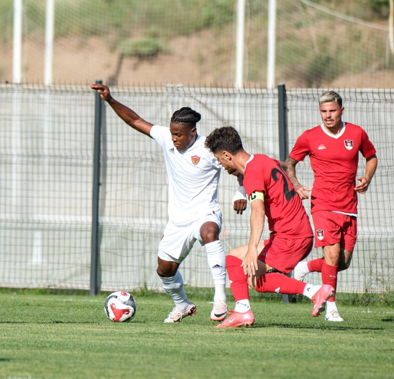 Emir Dadük, savunmada Kerim, Engincan, Cengiz, Kerim, Kamil Ahmet, orta alanda Hodzic, Abdulkadir, Görkem, kanatlarda Ünal, Okoronkwo, forvette ise Strandberg
