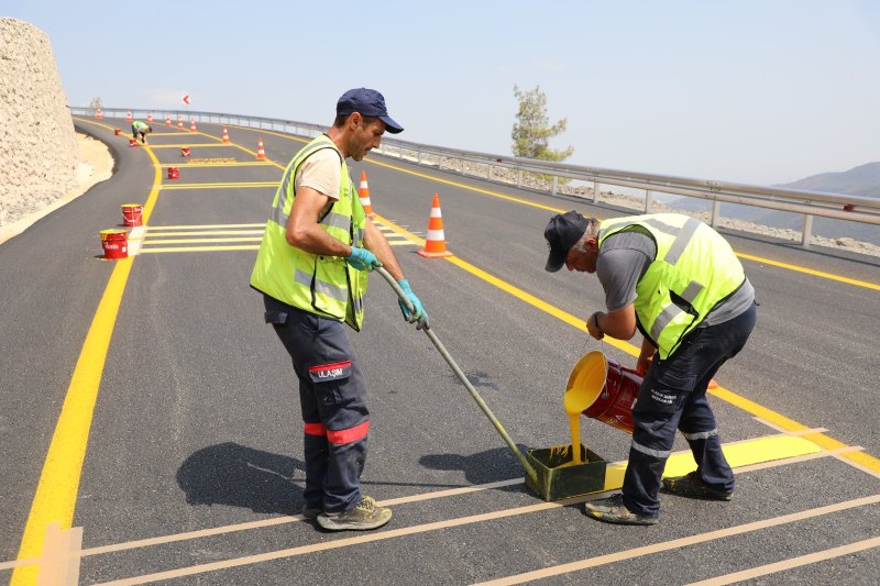 <iframe width="1236" height="695" src="https://www.youtube.com/embed/P1FalHUzcG0" title="SERİNYOL-MADENLİ HATTINDA PAROLA: GÜVENLİK Hatayinternettv.com" frameborder="0" allow="accelerometer; autoplay; clipboard-write; encrypted-media; gyroscope; picture-in-picture; web-share" referrerpolicy="strict-origin-when-cross-origin" allowfullscreen></iframe>