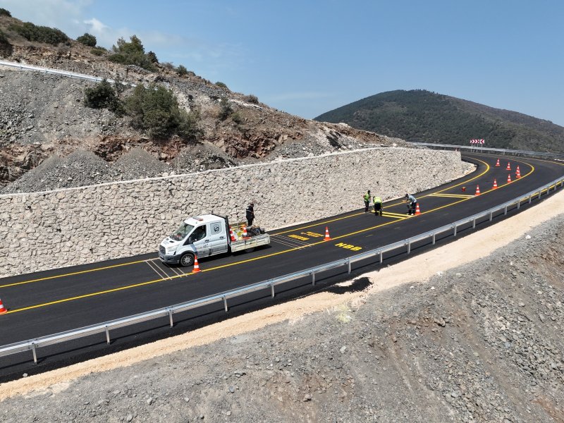 <iframe width="1236" height="695" src="https://www.youtube.com/embed/P1FalHUzcG0" title="SERİNYOL-MADENLİ HATTINDA PAROLA: GÜVENLİK Hatayinternettv.com" frameborder="0" allow="accelerometer; autoplay; clipboard-write; encrypted-media; gyroscope; picture-in-picture; web-share" referrerpolicy="strict-origin-when-cross-origin" allowfullscreen></iframe>