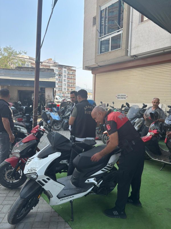 Hatay’da motosiklet tamircileri denetlendi