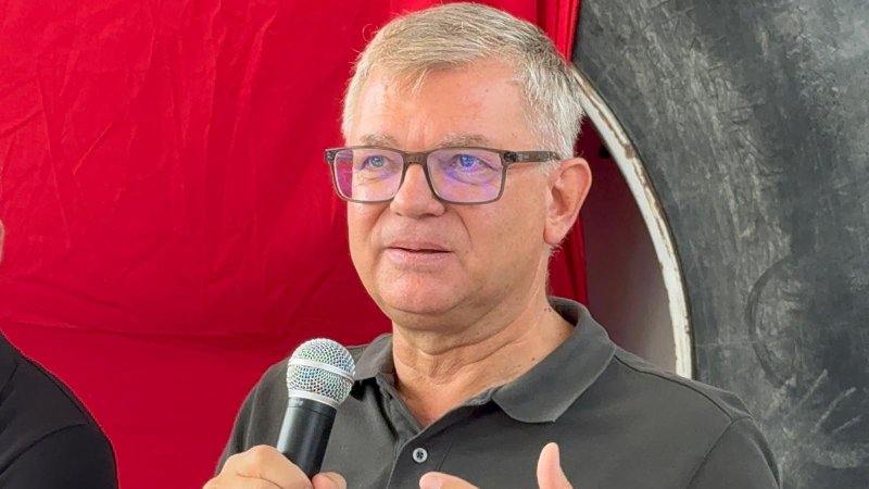 HATAYLI ÇİFTÇİLERDEN SU İSYANI: “HATAY’IN TOPRAKLARI SUSUZLUKTAN KURUYOR“