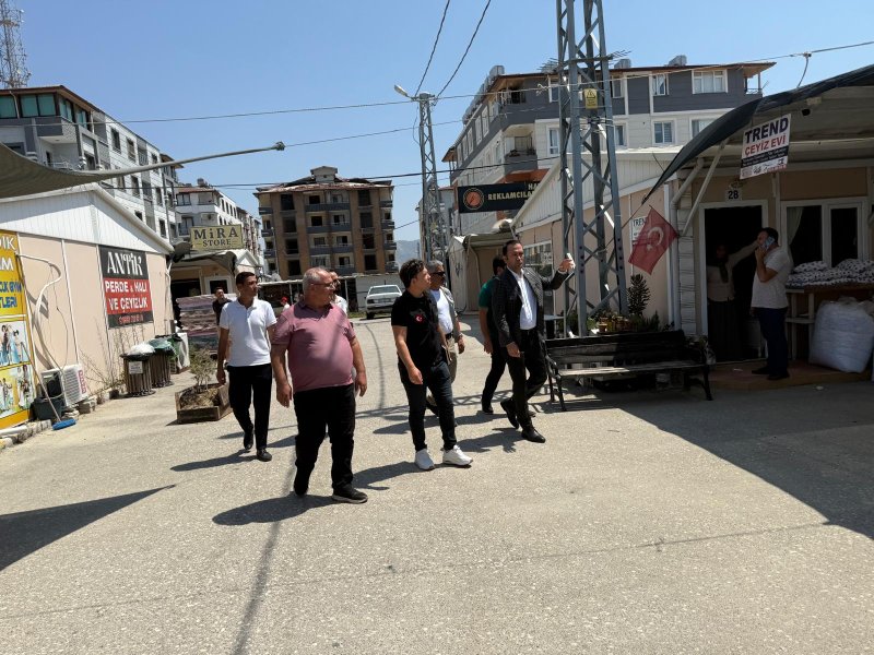 VALİ TOPUZ’DAN KARDEŞLİK ÇARŞISINA ZİYARET 