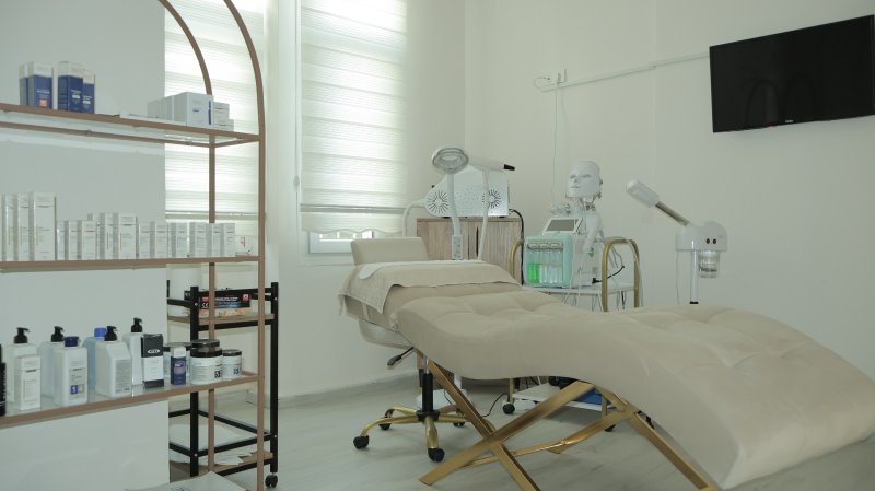  HATAY’DA GÜZELLİĞİN VE ZARAFETİN ADRESİ “ELİF TORTUK GÜZELLİK MERKEZİ”