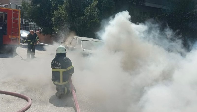 Hatay’da araç küle döndü 