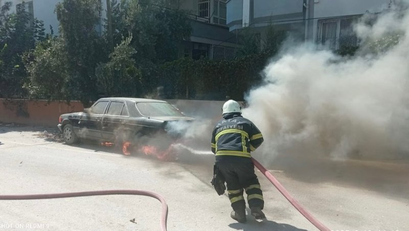 Hatay’da araç küle döndü 